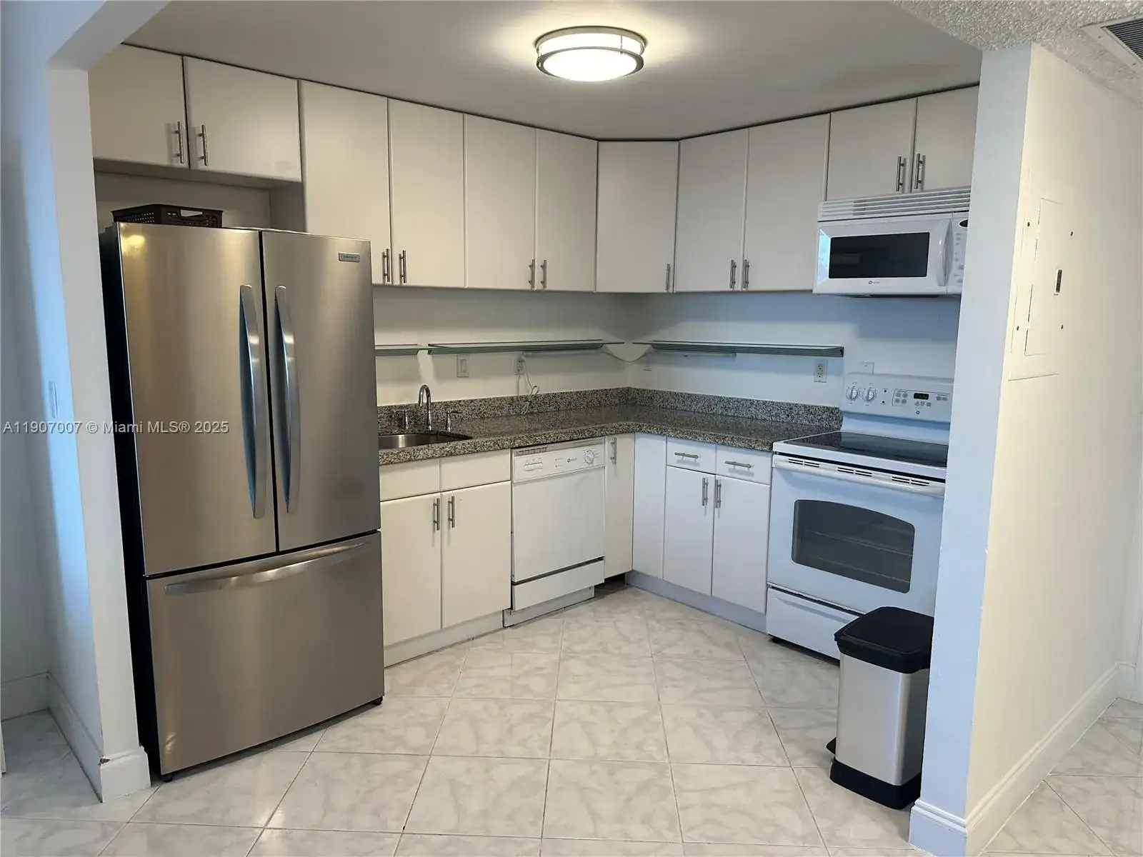 2301 COLLINS AV # 737, Miami Beach FL 33139 photo 3