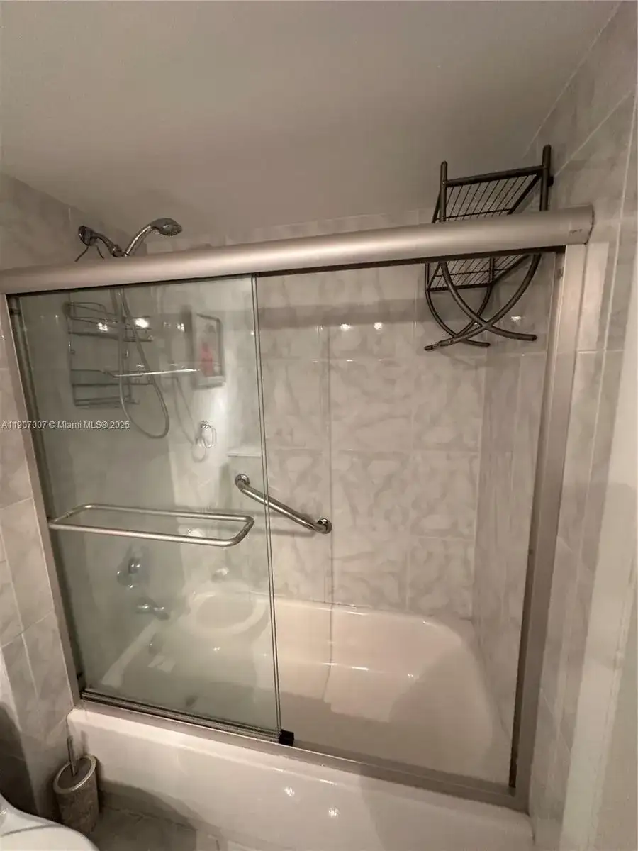 2301 COLLINS AV # 737, Miami Beach FL 33139 photo 5