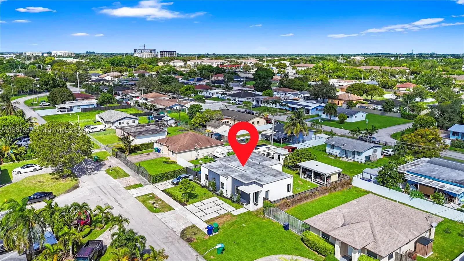 10925 SW 218th Ter, Miami FL 33170 photo 5