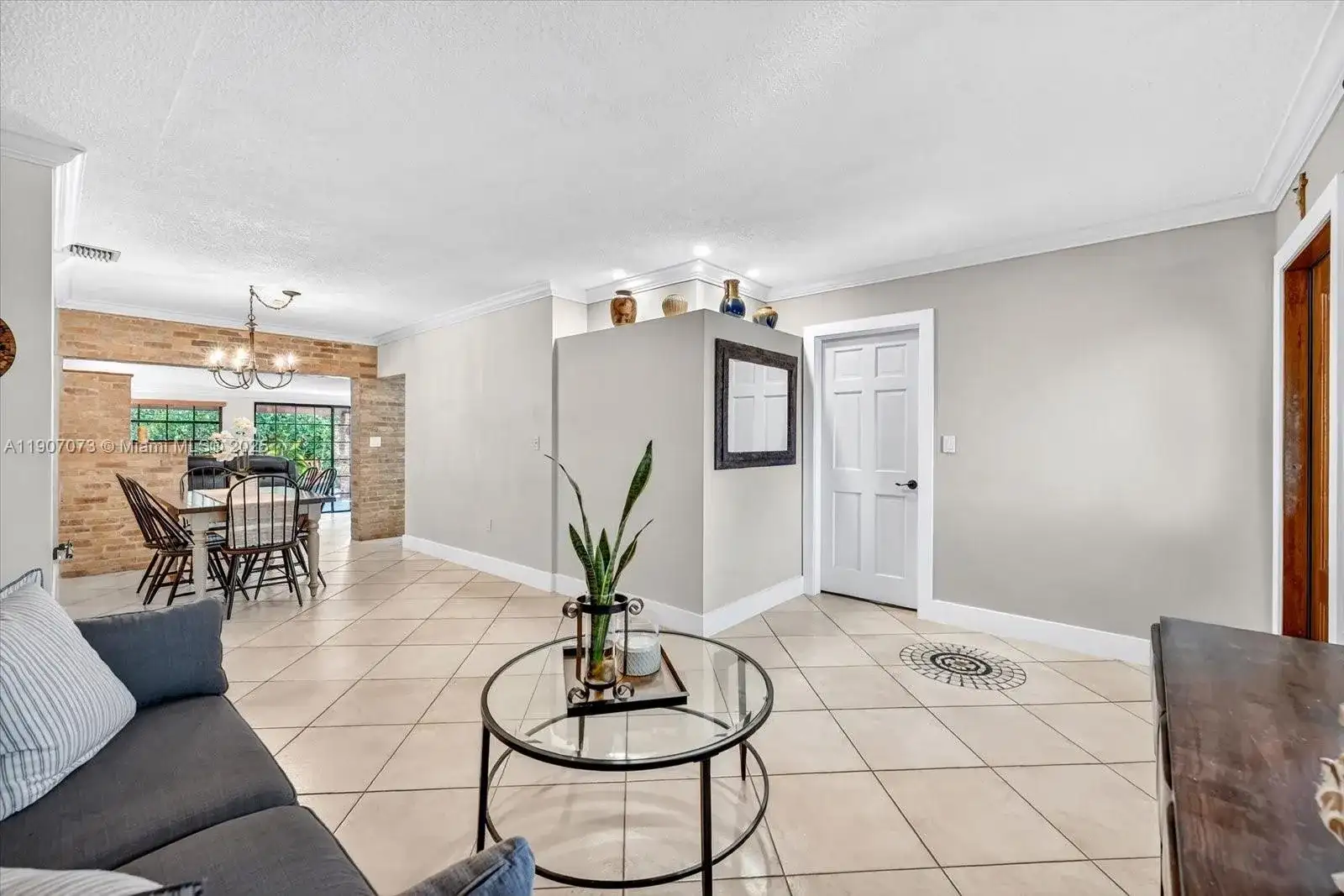 1300 W 77th St, Hialeah FL 33014 photo 4
