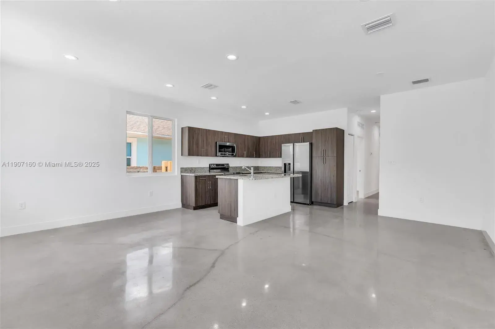 638 NW 15th Ave # 0, Fort Lauderdale FL 33311