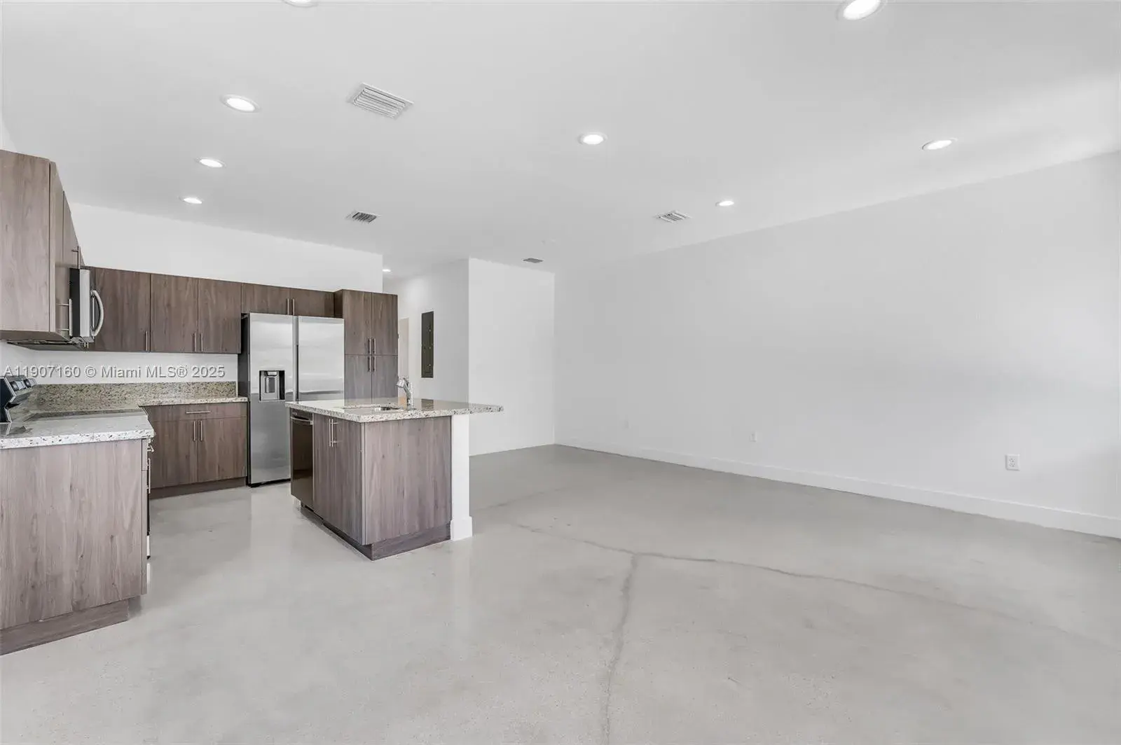 638 NW 15th Ave # 0, Fort Lauderdale FL 33311