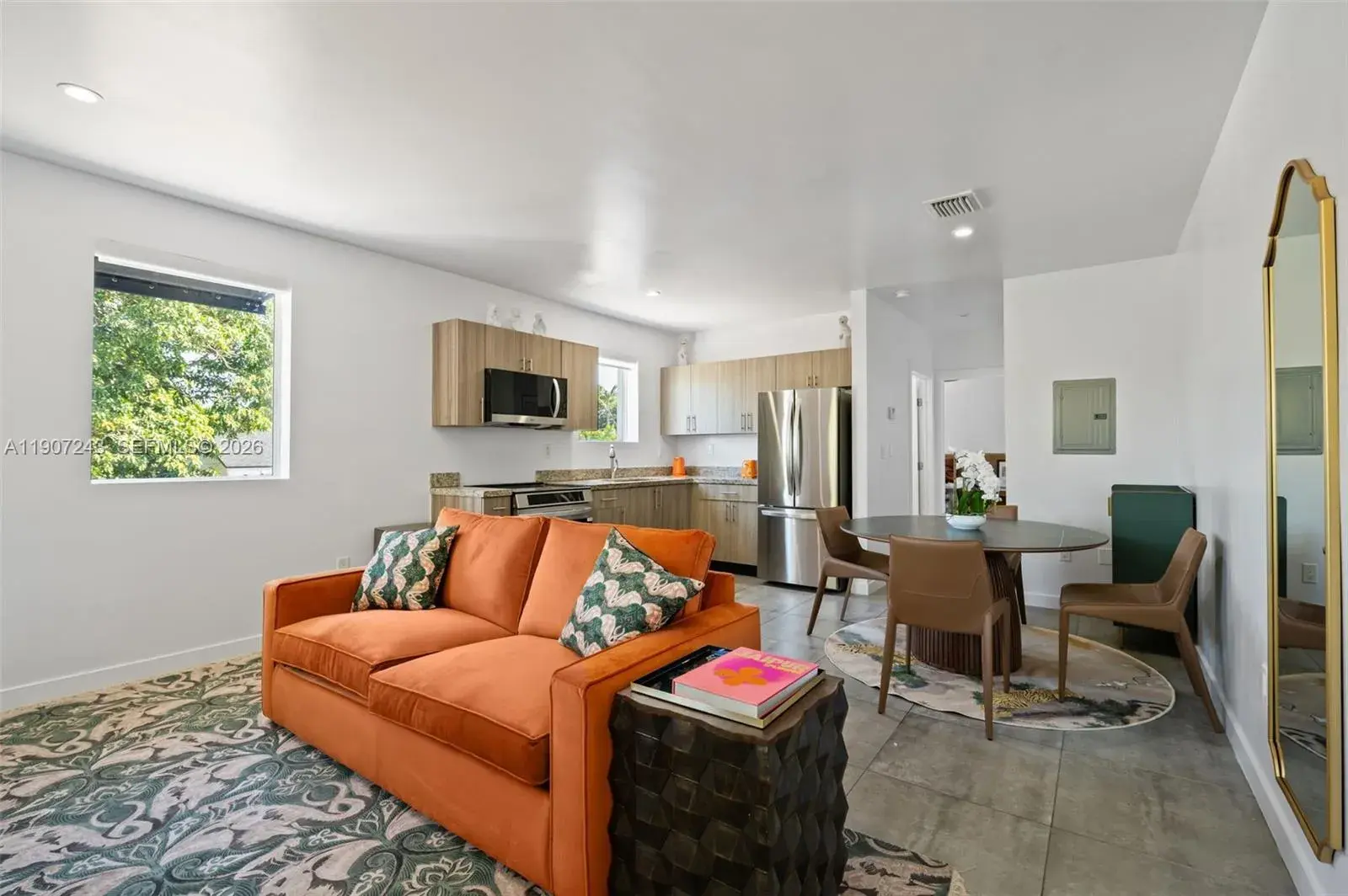 165 NW 39th St # 7, Miami FL 33127