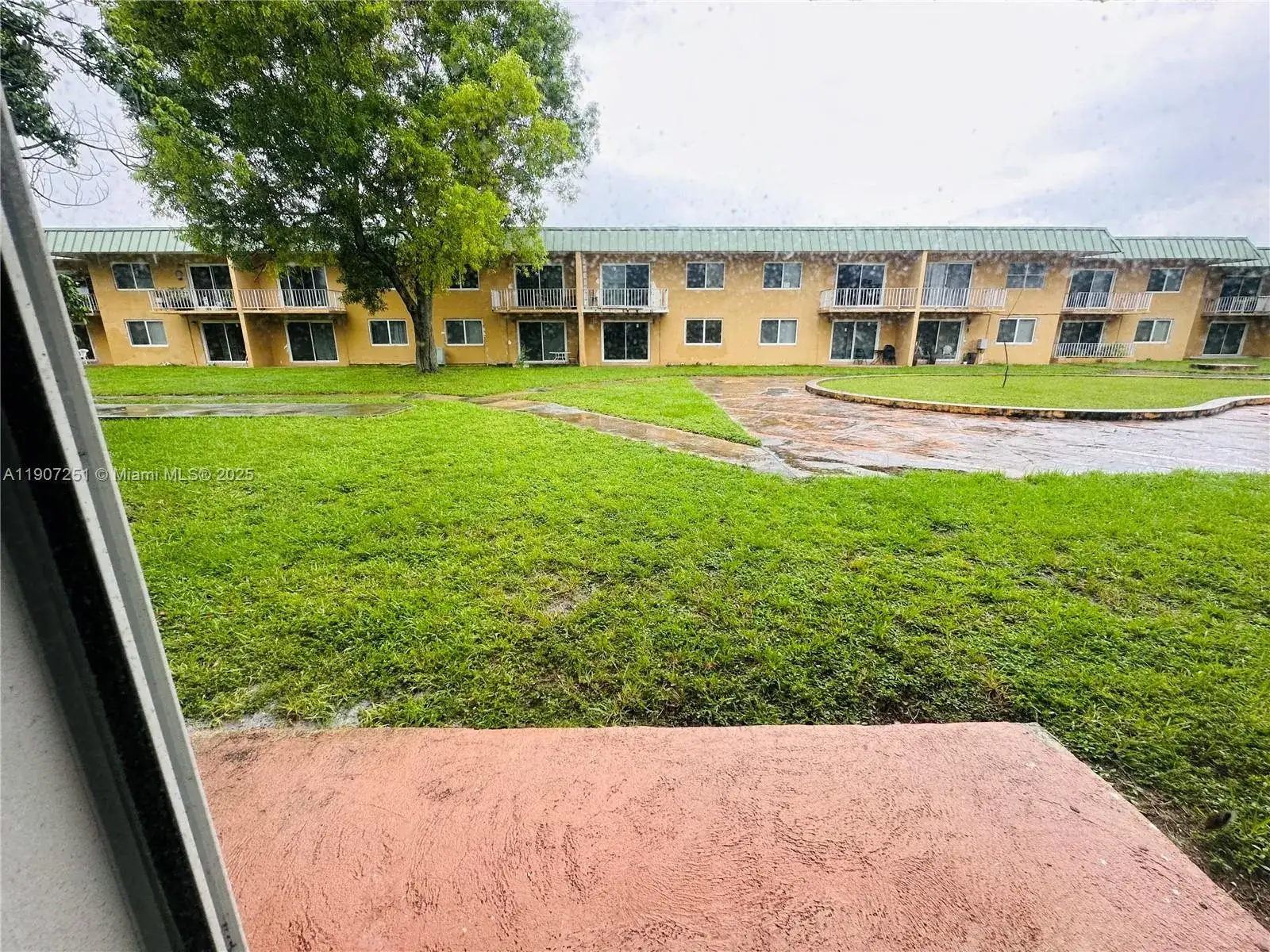 505 NW 177th St # 111, Miami Gardens FL 33169 photo 2