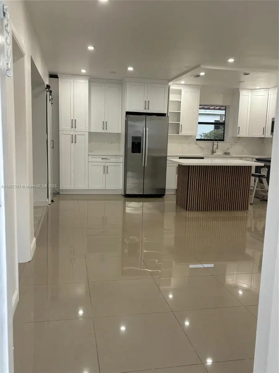 631 NE 171st St, North Miami Beach FL 33162 photo 5