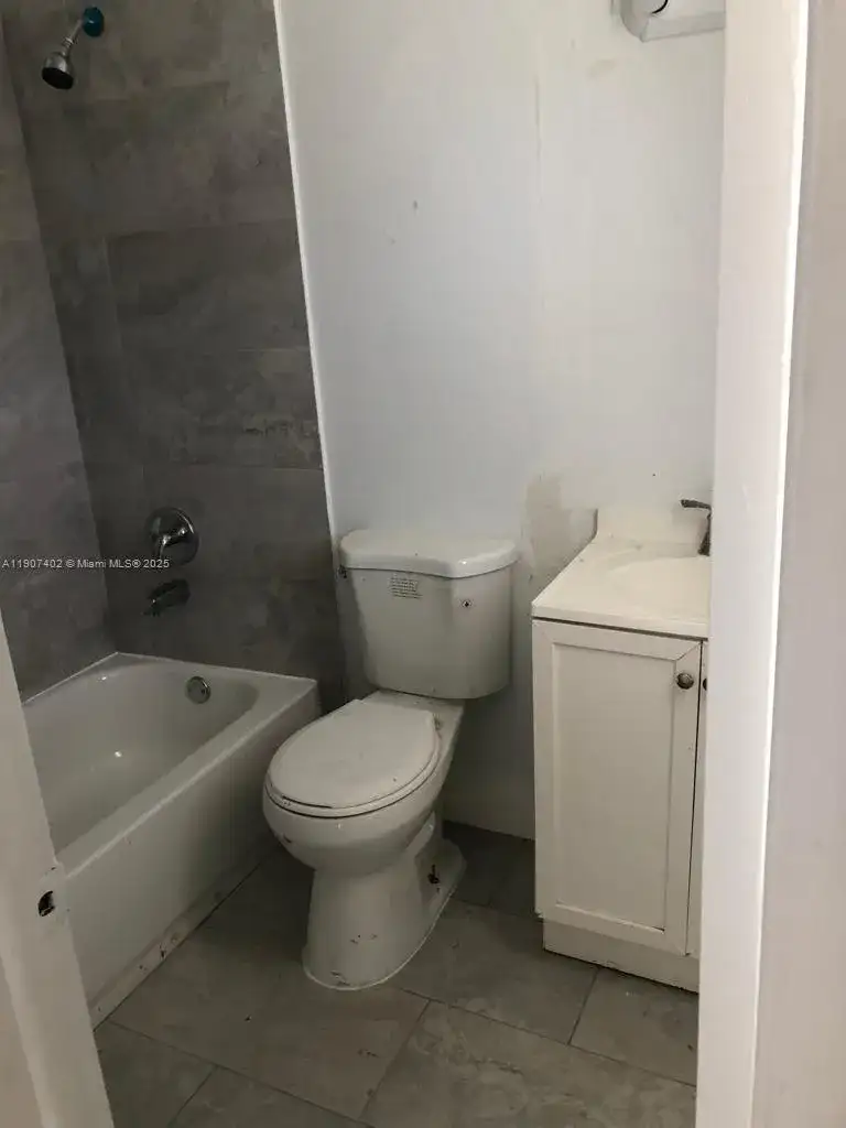 931 SW 80th Ave # C, North Lauderdale FL 33068 photo 5