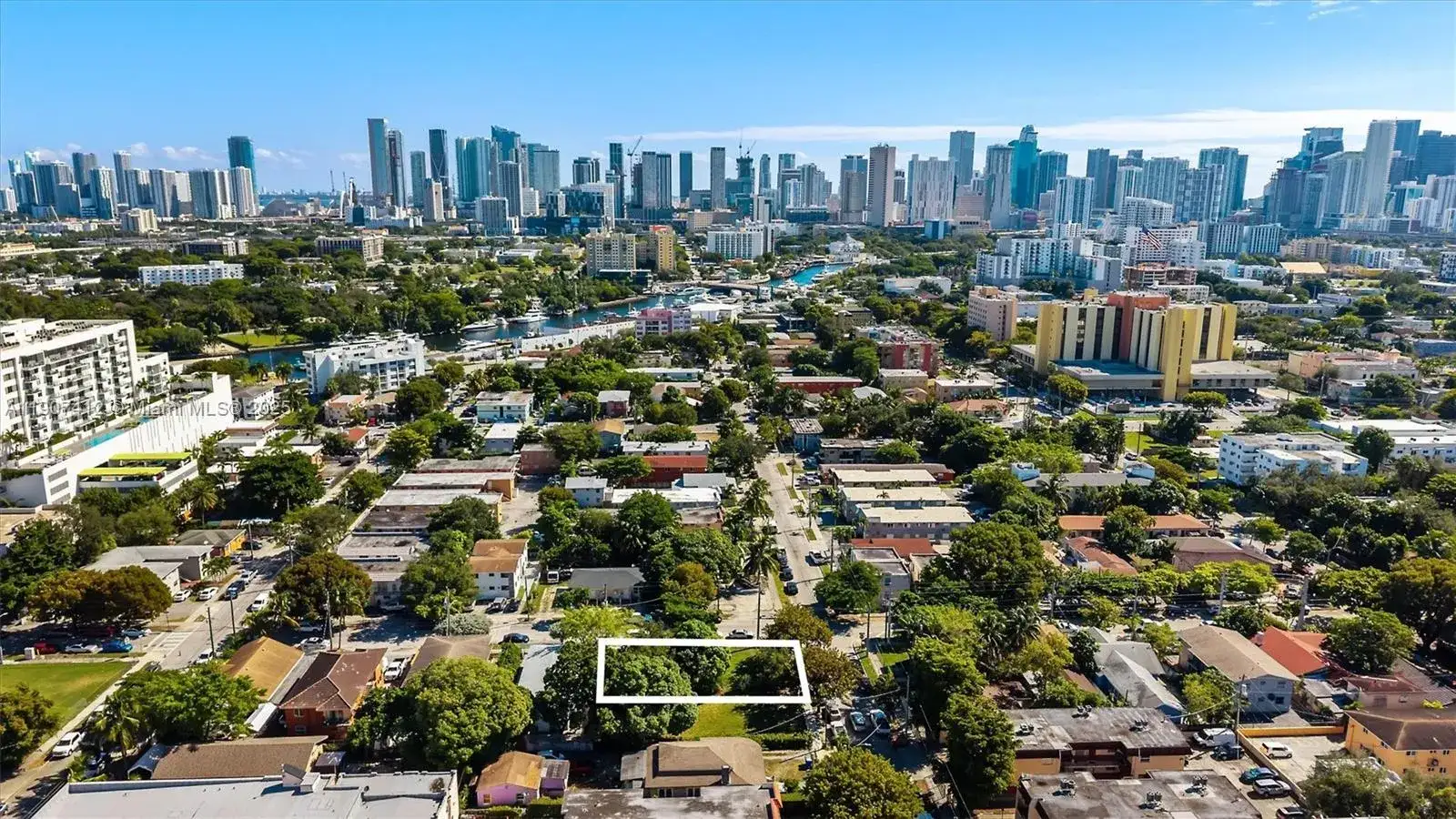 1101 NW 5th St, Miami FL 33128 photo 5