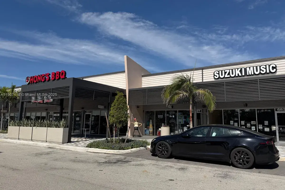 6827 Stirling, Davie FL 33314