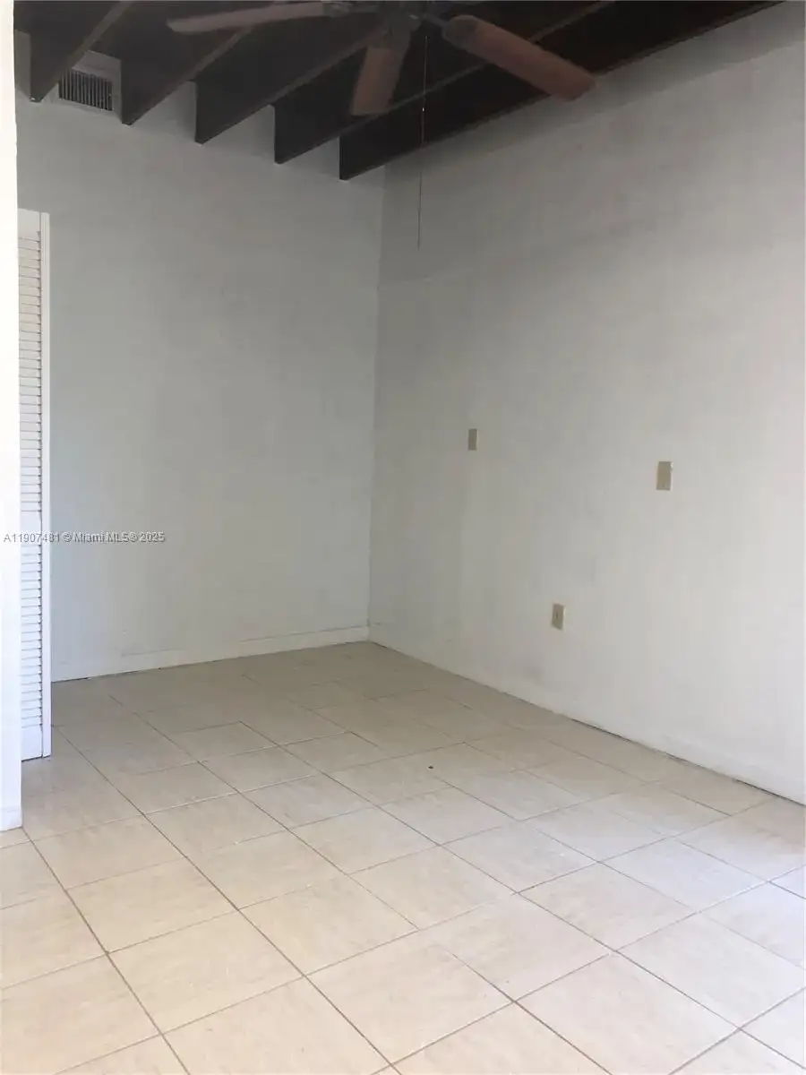 1374 NE 176 st # 3, North Miami Beach FL 33162 photo 4