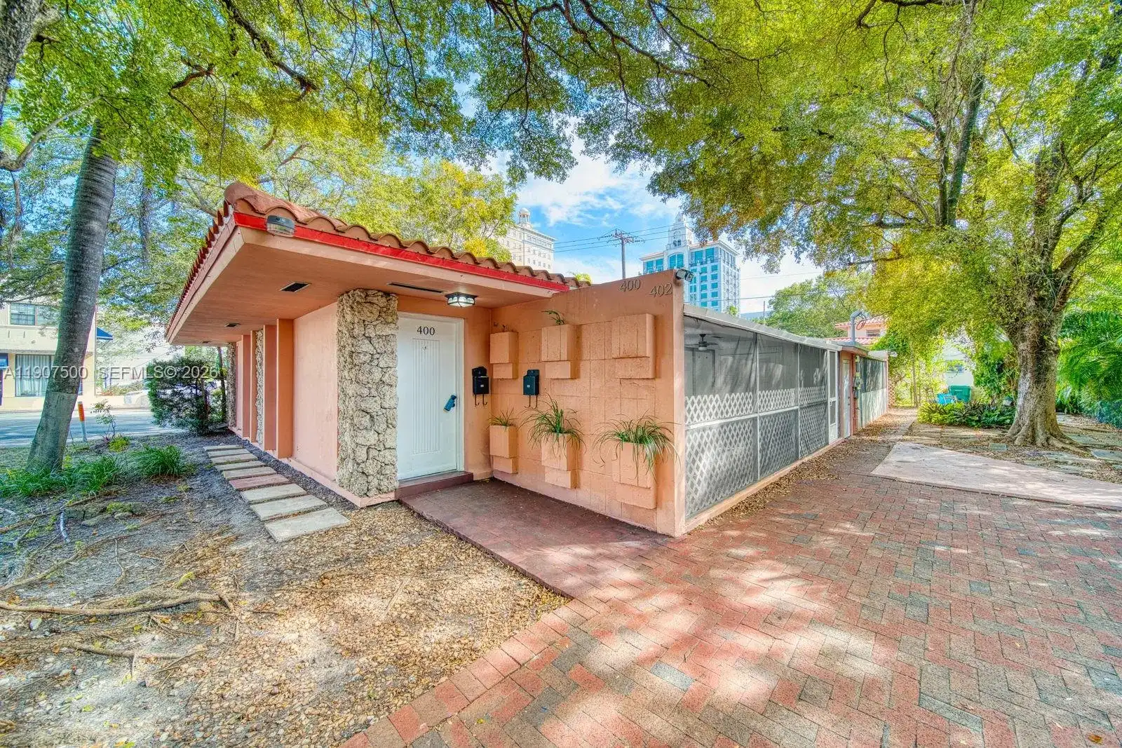 400 Minorca Ave # 1, Coral Gables FL 33134