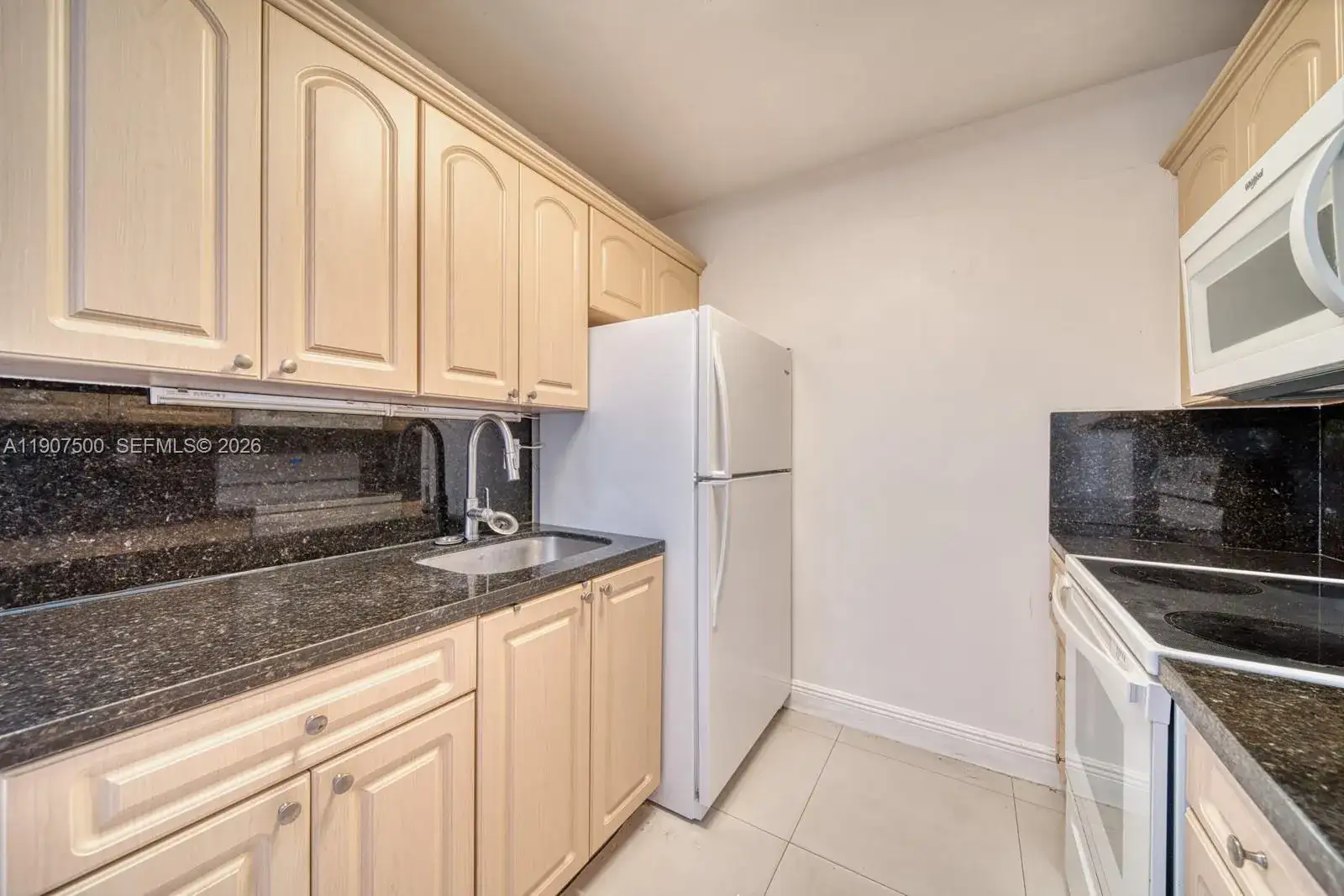 400 Minorca Ave # 1, Coral Gables FL 33134 photo 2