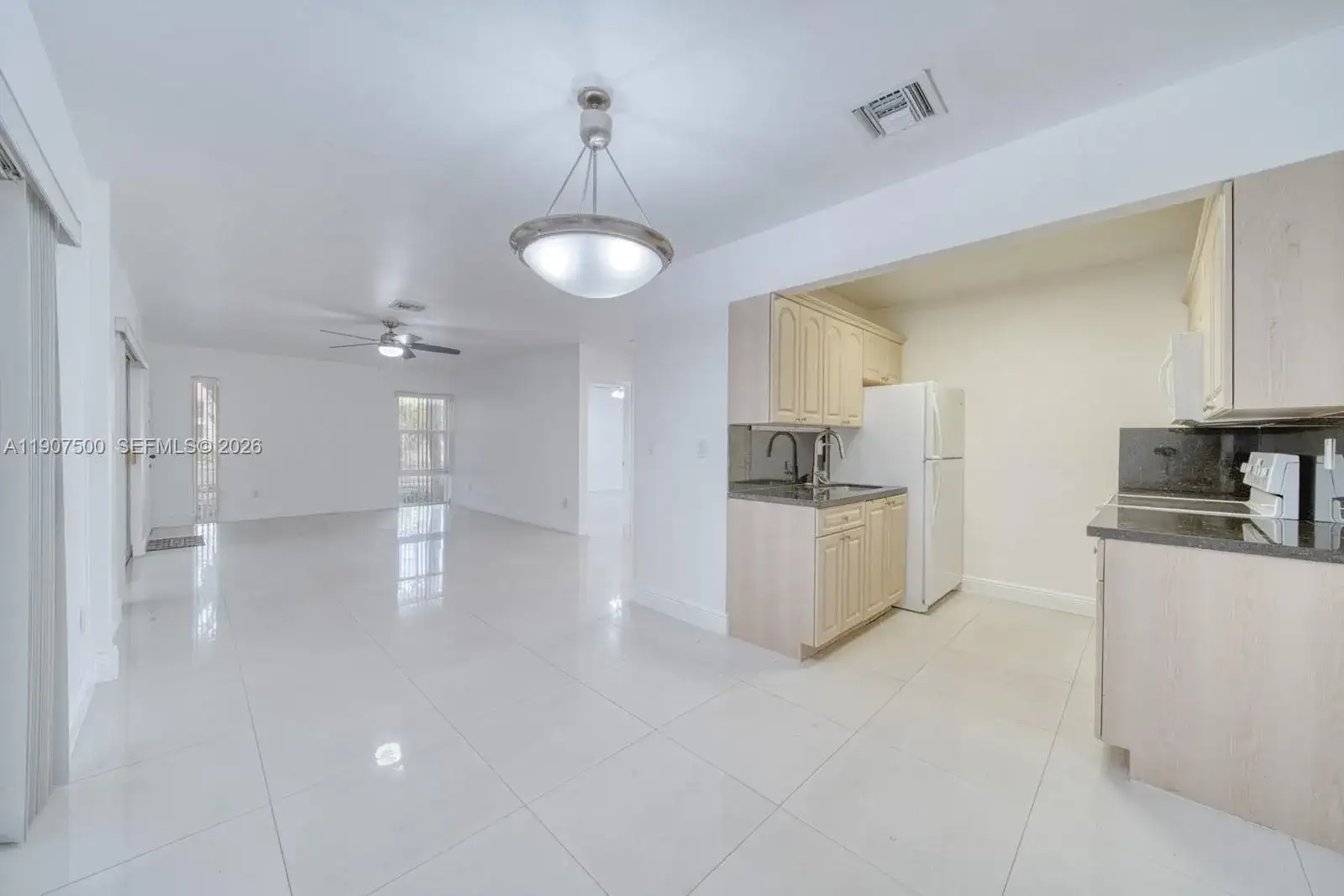 400 Minorca Ave # 1, Coral Gables FL 33134 photo 3