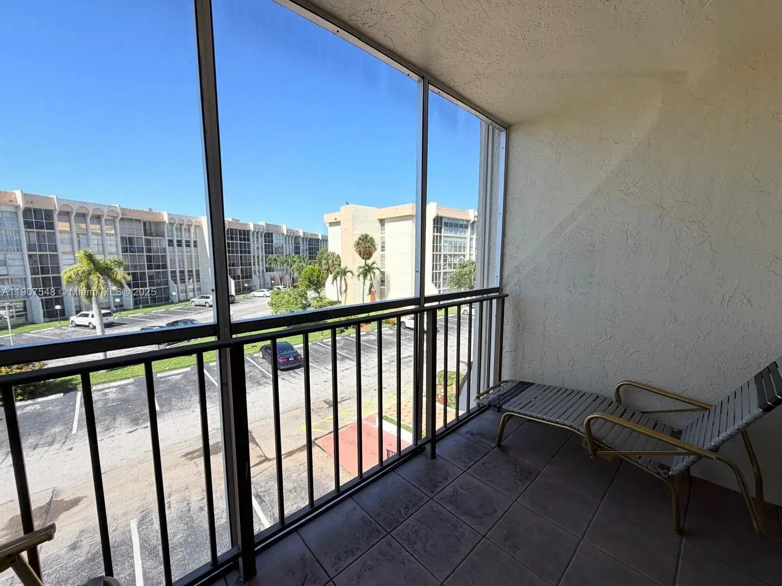 501 Three Islands Blvd # 305, Hallandale Beach FL 33009