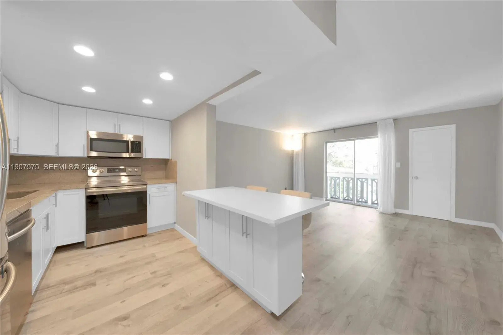 200 Galen Dr # 308, Key Biscayne FL 33149