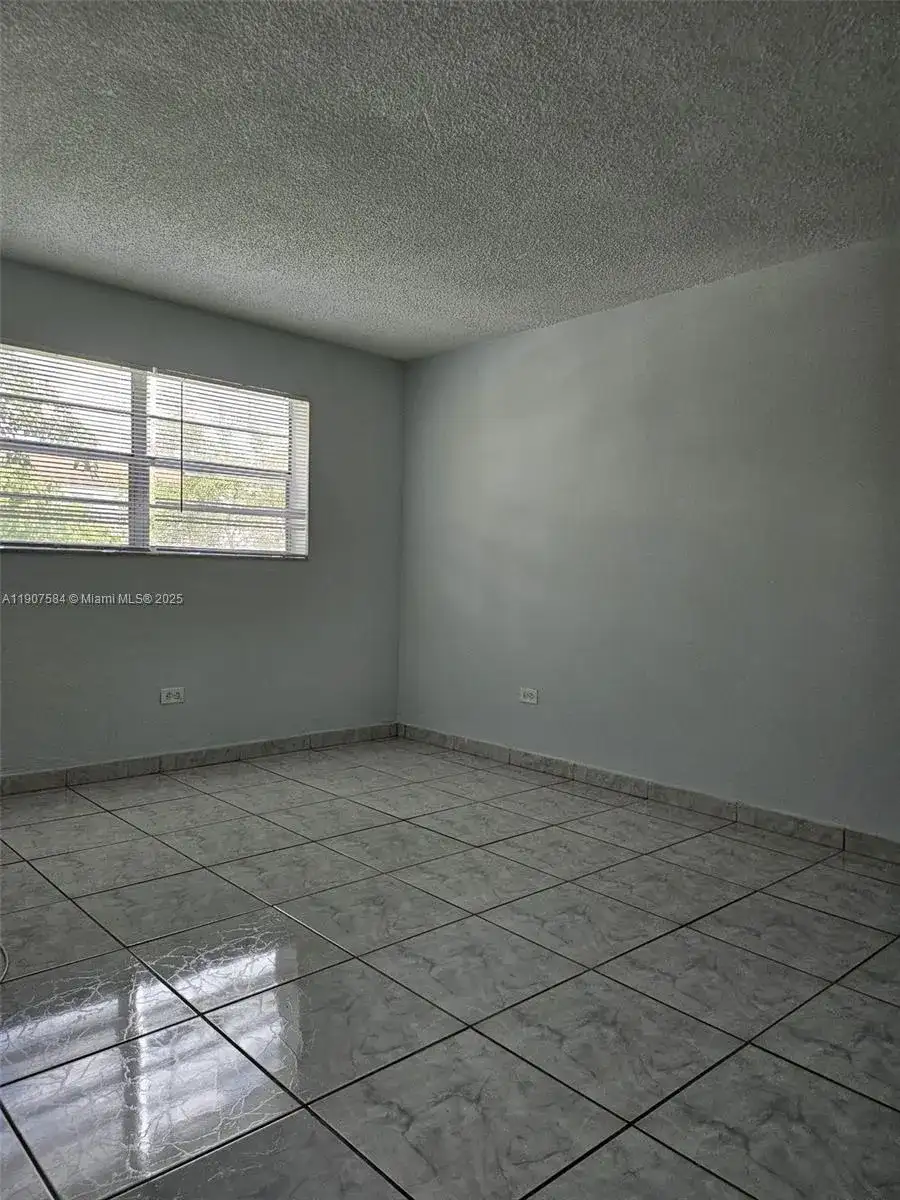 8101 SW 73rd Ave # 30, Miami FL 33143 photo 4