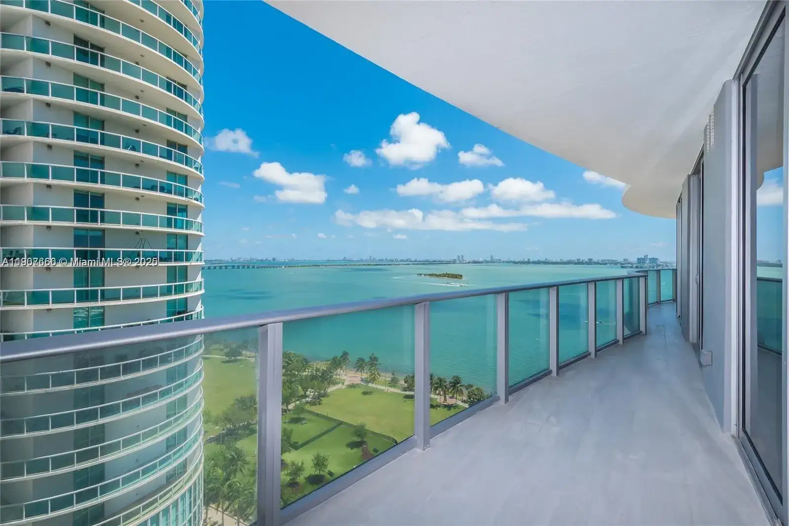 488 NE 18th St # 1815, Miami FL 33132 photo 4
