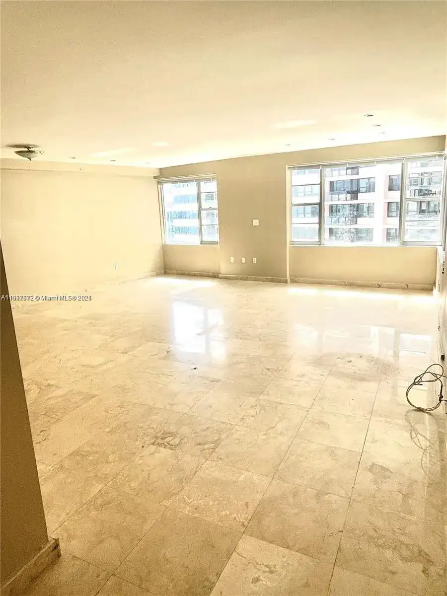 5255 Collins Ave # 7B, Miami Beach FL 33140 photo 3