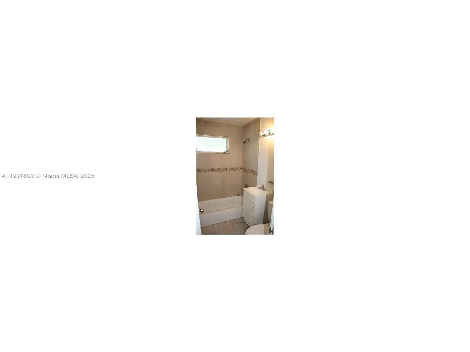102 Miami Gardens Rd, West Park FL 33023 photo 3