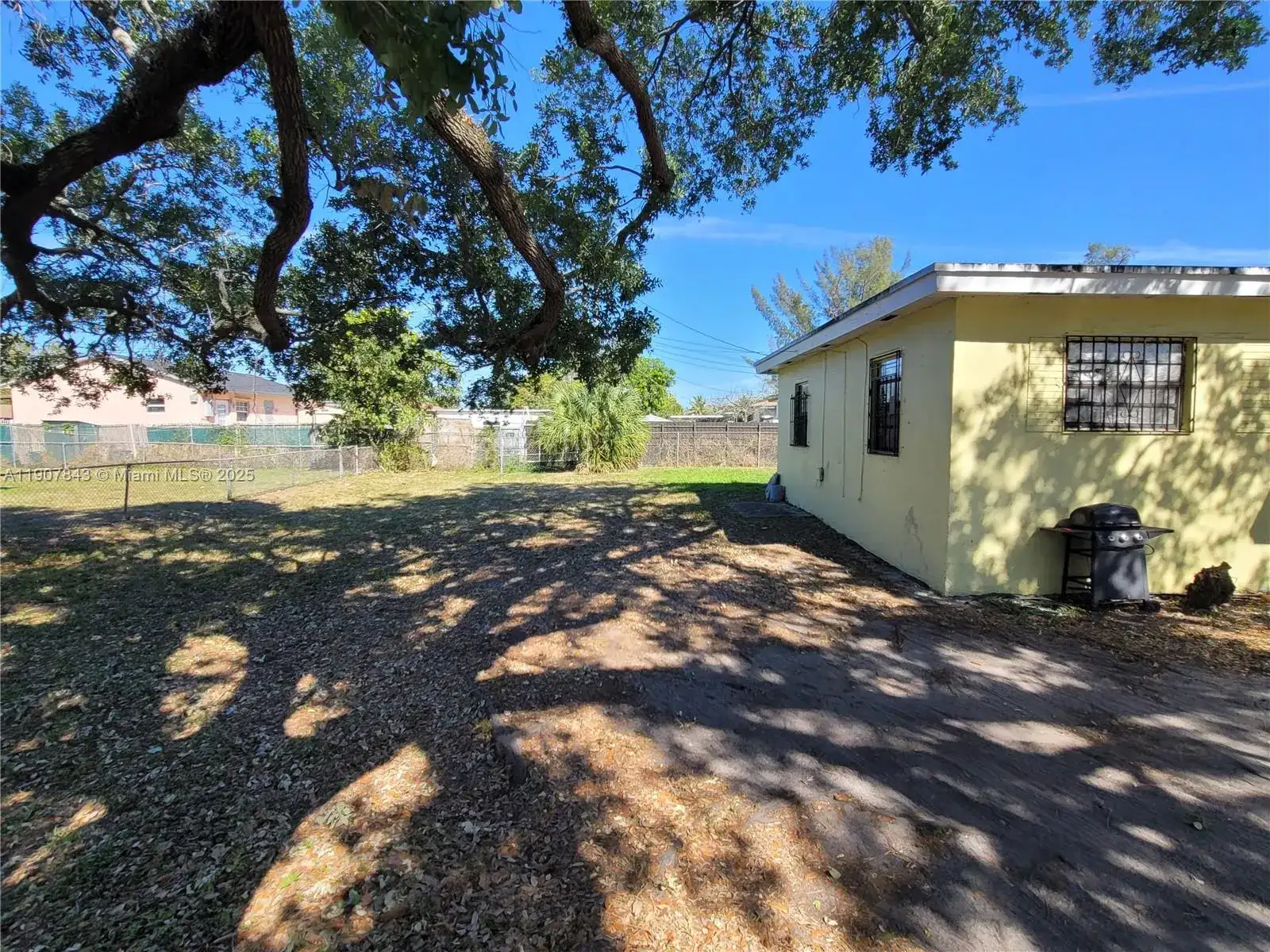 11275 NW 17th Ave, Miami FL 33167 photo 5