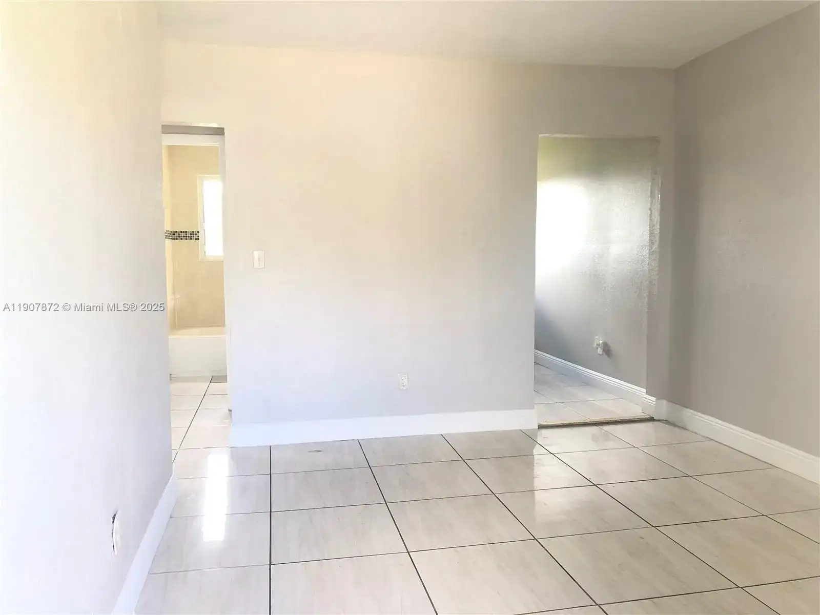 1940 Washington Ave # 11, Opa-Locka FL 33054 photo 4