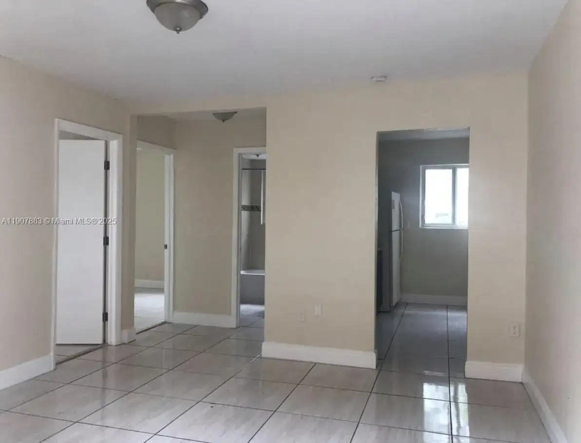 1940 Washington Ave # 15, Opa-Locka FL 33054 photo 2