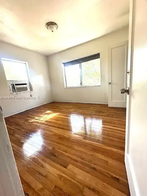 821 W 39th St # 1, Miami Beach FL 33140 photo 5