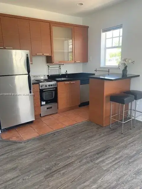 1 bedroom 1 bath Residential for sale at 1244 Pennsylvania Ave # 306, Miami Beach FL 33139