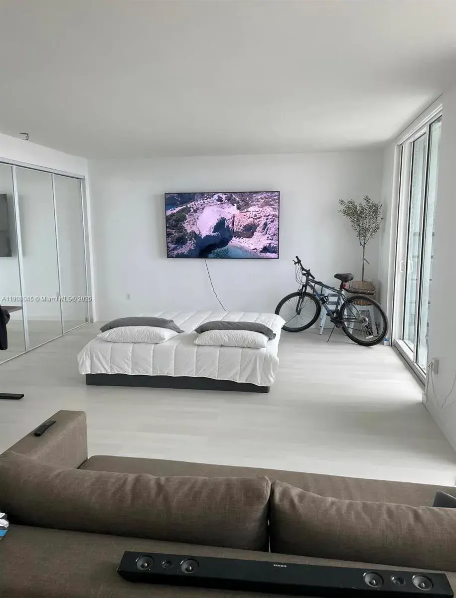 253 NE 2nd St # 3507, Miami FL 33132