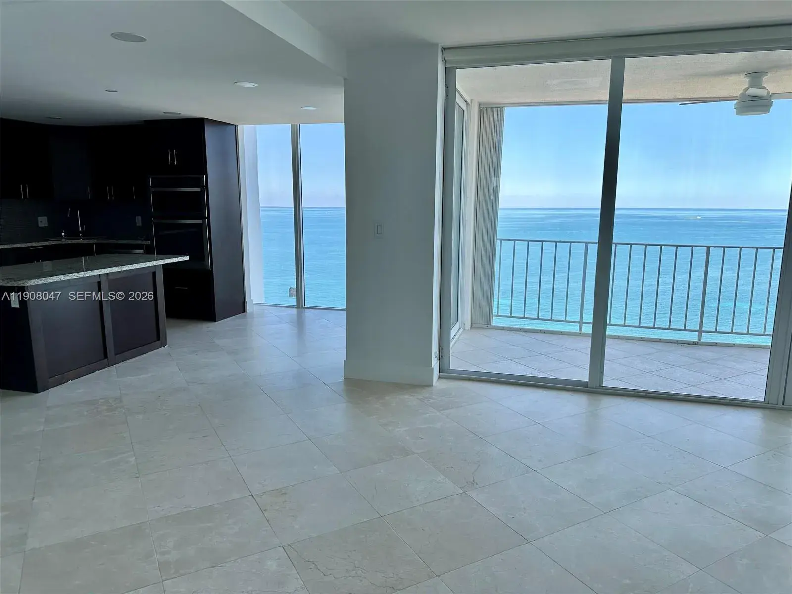881 Ocean Dr, Key Biscayne FL 33149