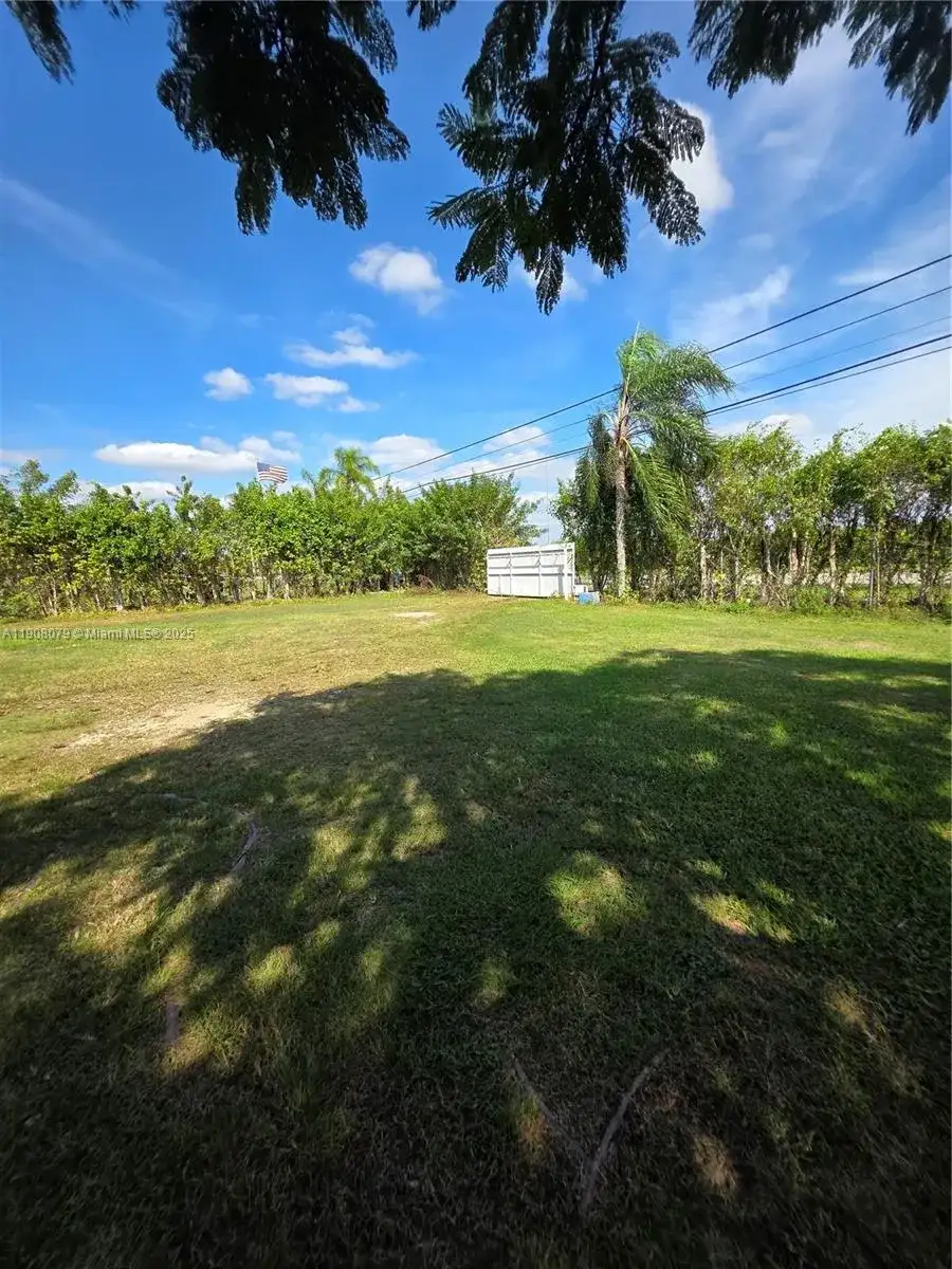 18200 SW 262nd St, Homestead FL 33031 photo 5