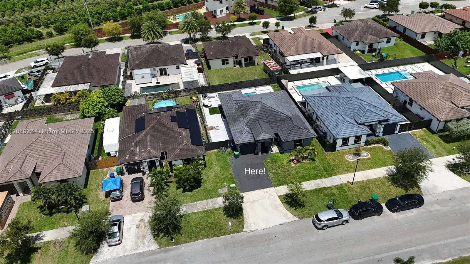 25345 SW 132nd Ave, Homestead FL 33032 photo 2