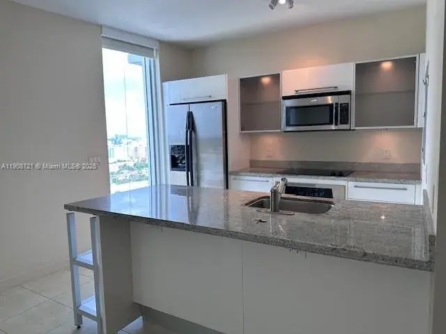 185 SW 7th St # 2300, Miami FL 33130