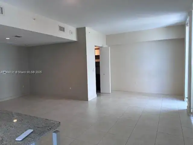 185 SW 7th St # 2300, Miami FL 33130 photo 5