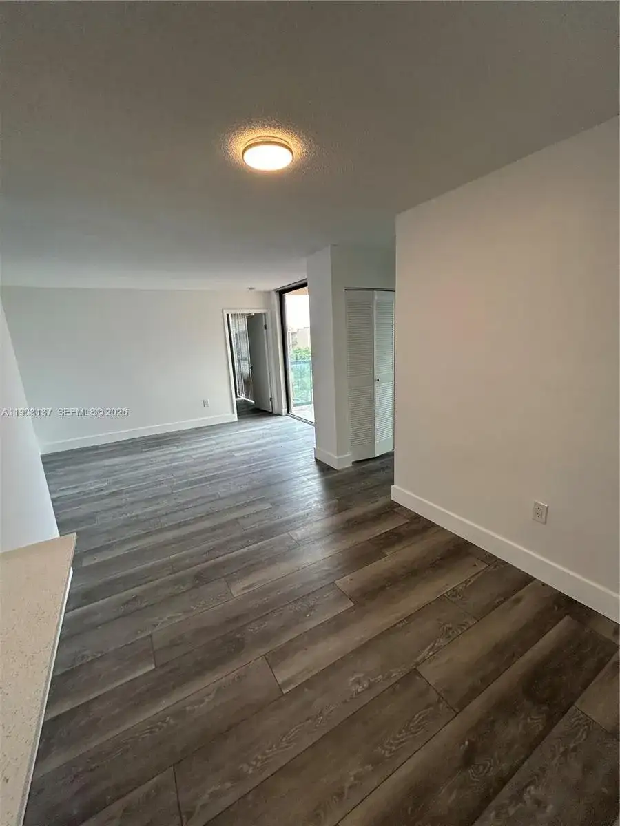 11800 SW 18th St # 4, Miami FL 33175 photo 4