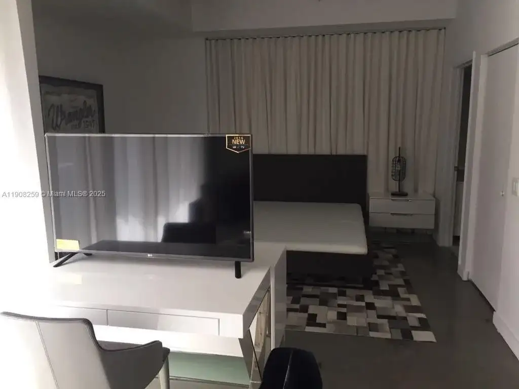 151 SE 1st St # 903, Miami FL 33131 photo 3