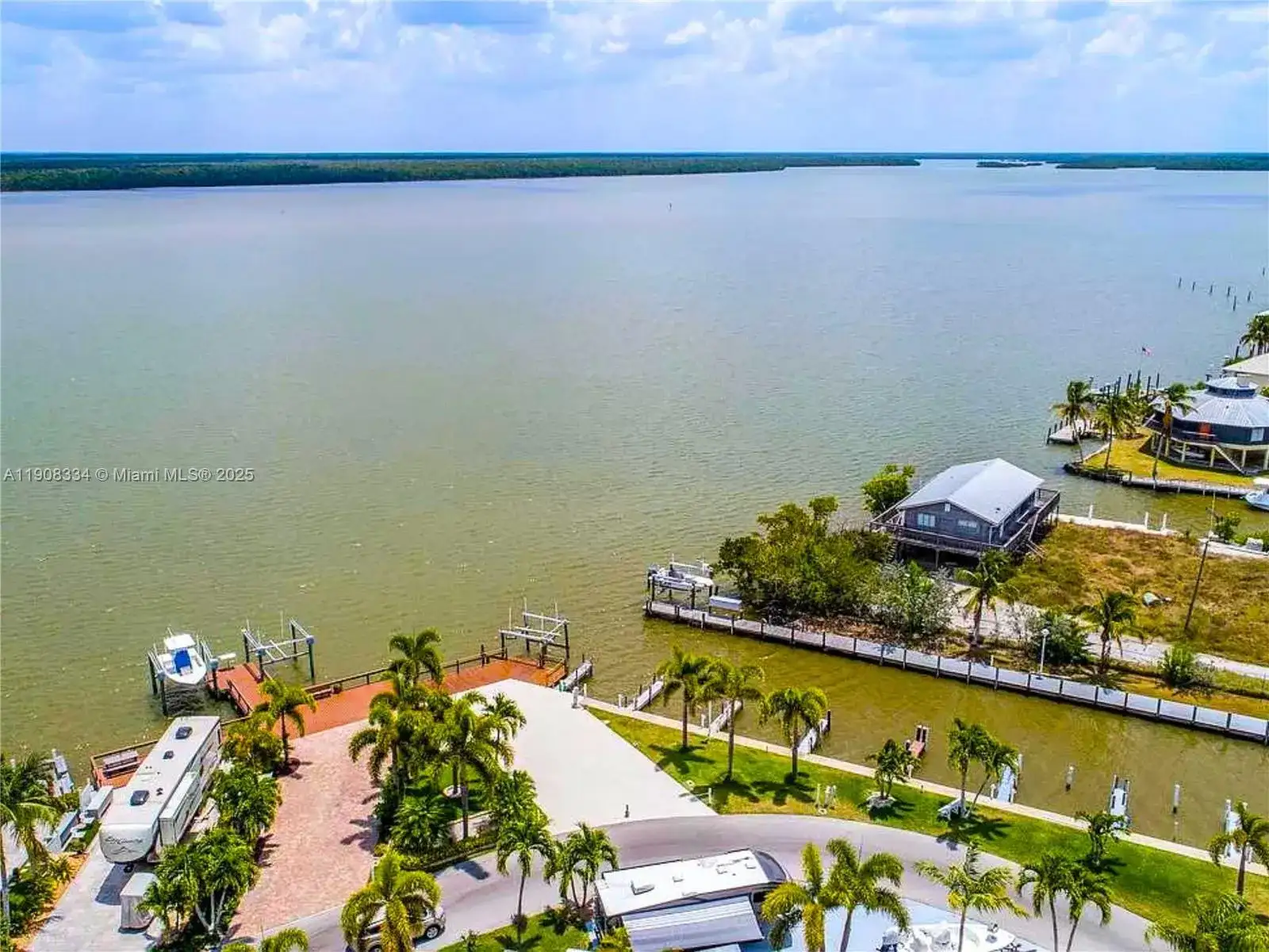 150 Smallwood Dr. # 147, Other City - In The State Of Florida FL 34138 photo 4
