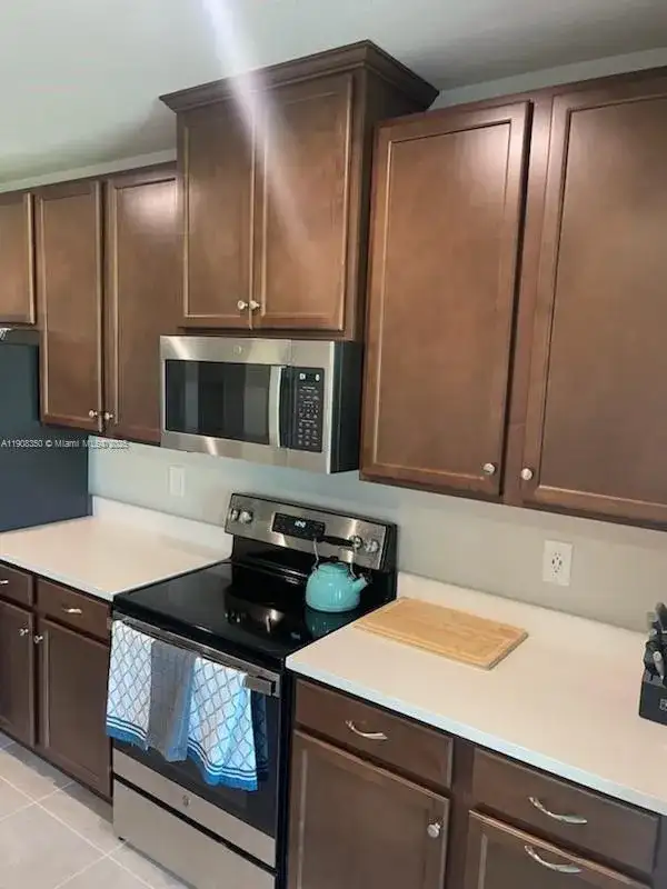 9509 SW Libertas Way, Port St. Lucie FL 34987 photo 5