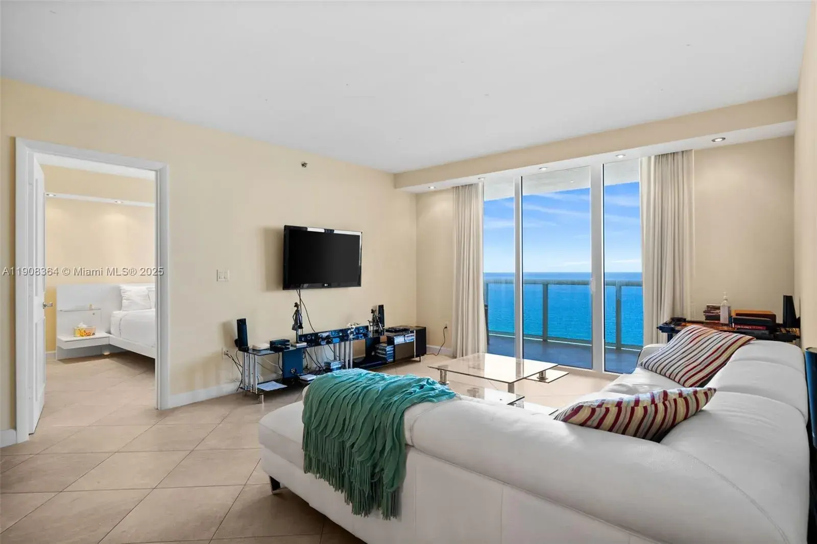 1800 S Ocean Dr # 2603, Hallandale Beach FL 33009