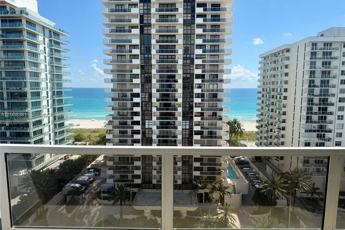 5700 Collins Ave # 14M, Miami Beach FL 33140