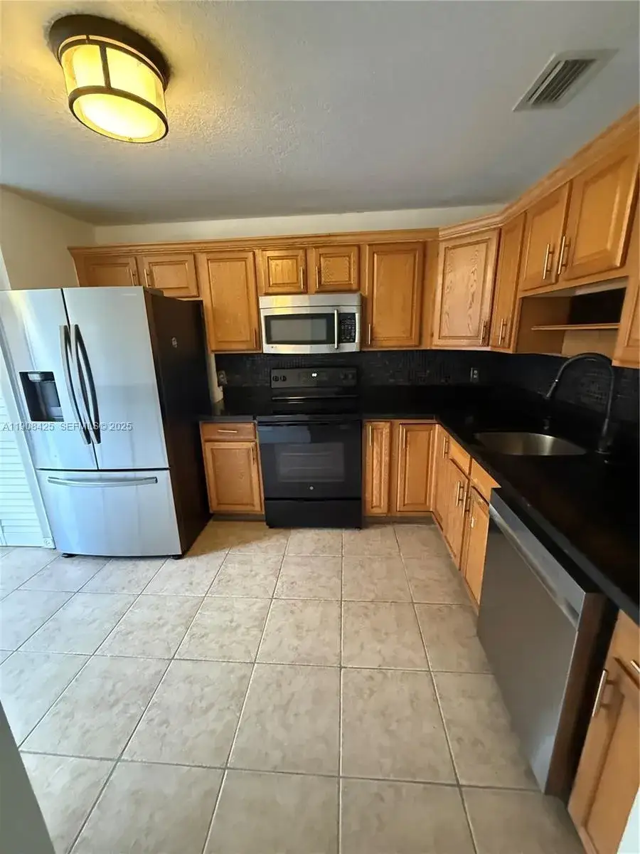 9986 Royal Palm Blvd # 9986, Coral Springs FL 33065