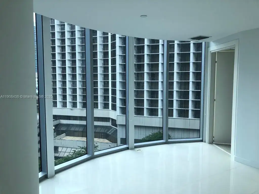 200 Biscayne Boulevard Way # 902, Miami FL 33131 photo 2