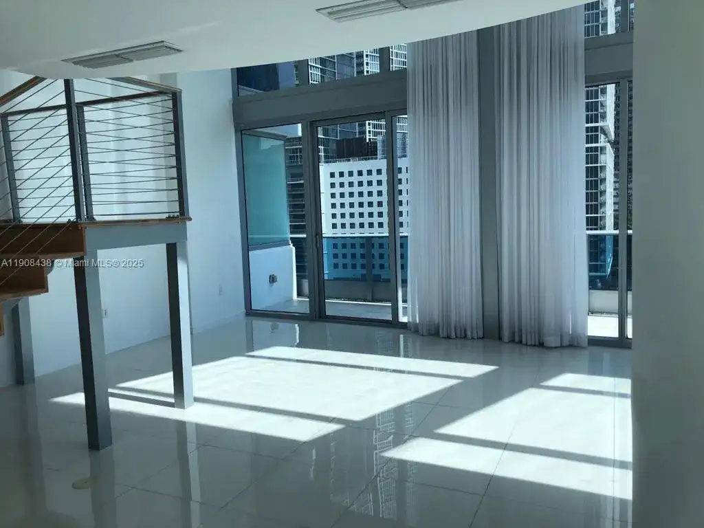 200 Biscayne Boulevard Way # 902, Miami FL 33131 photo 3