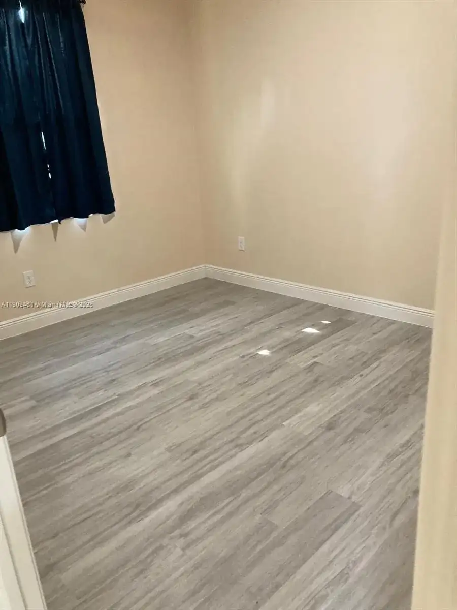 2013 Odessa Cir # 1, La Belle FL 33935 photo 3