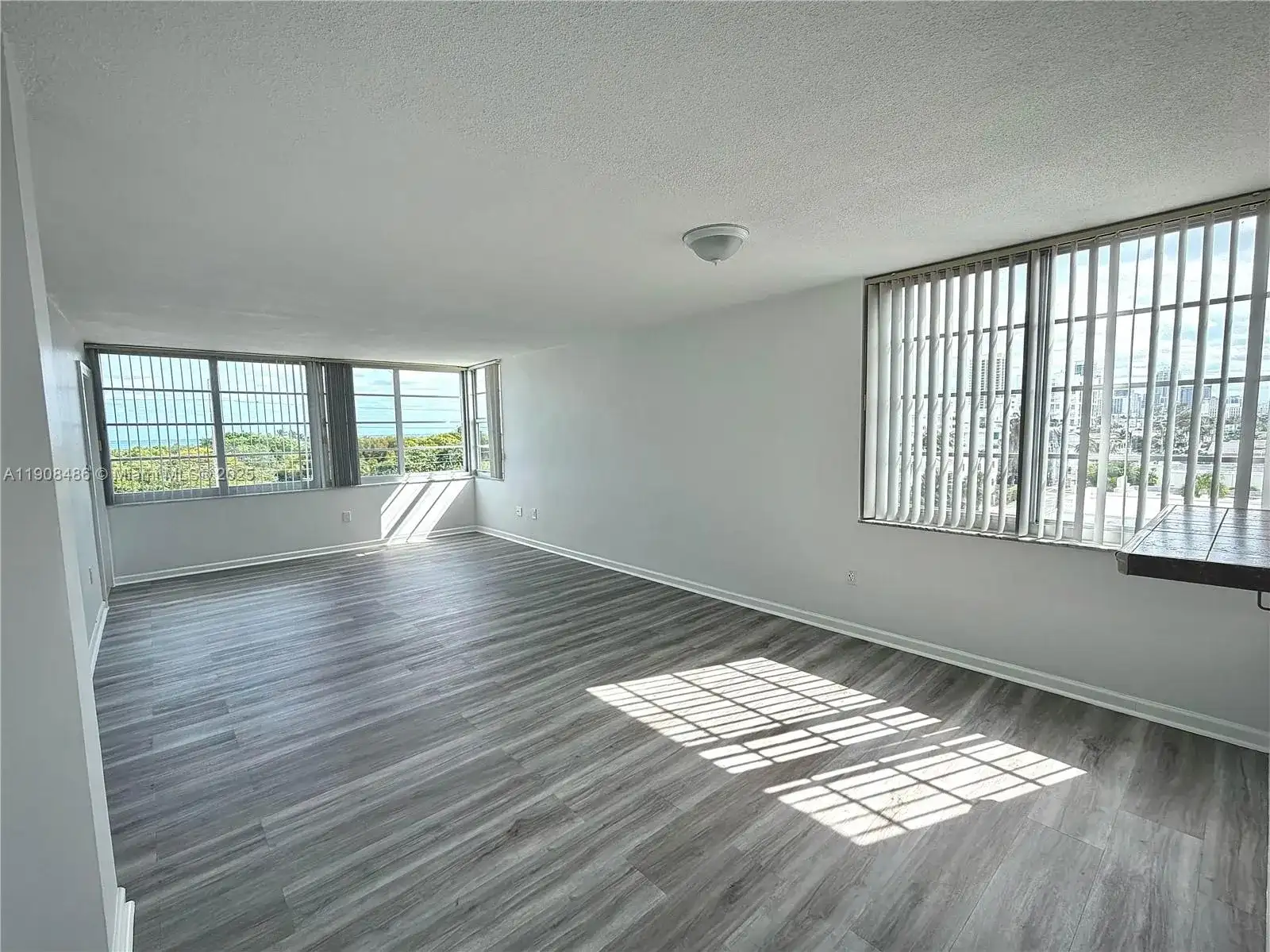 8000 Harding Ave # 5C, Miami Beach FL 33141 photo 2