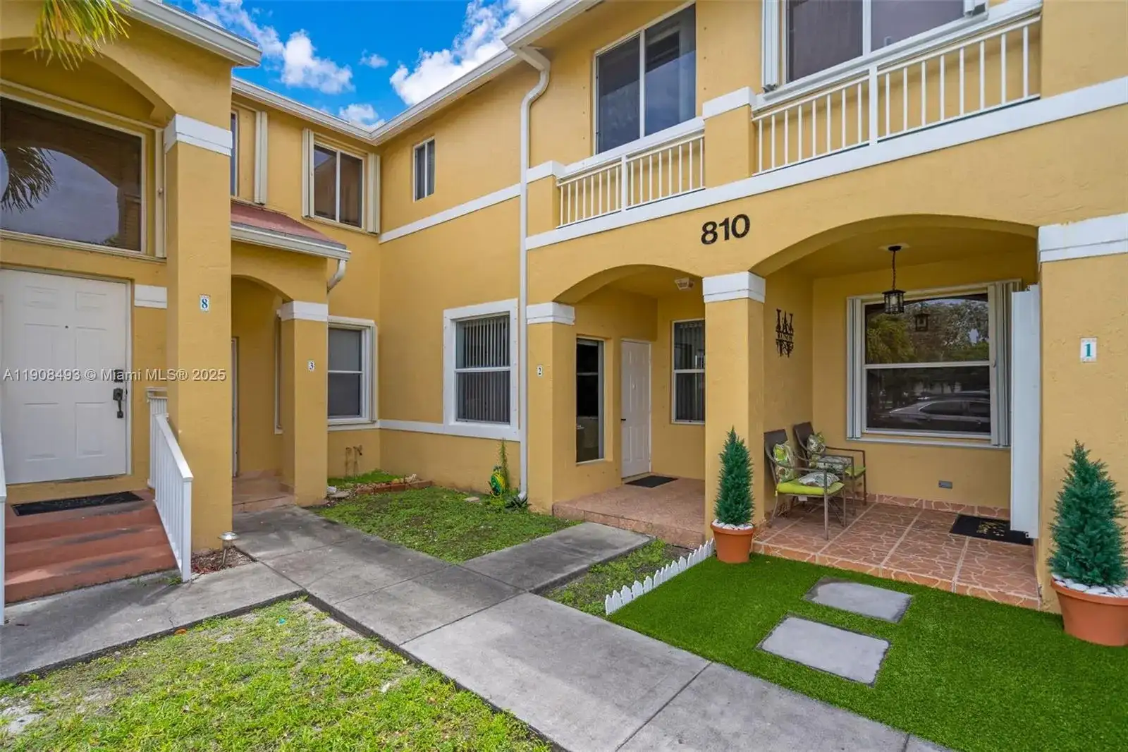 810 NE 212th Ter # 2, Miami FL 33179 photo 3