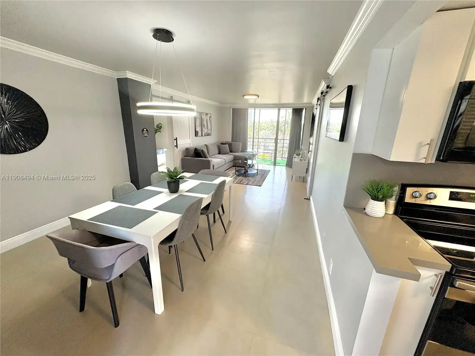 20500 W Country Club Dr # 501, Aventura FL 33180 photo 3