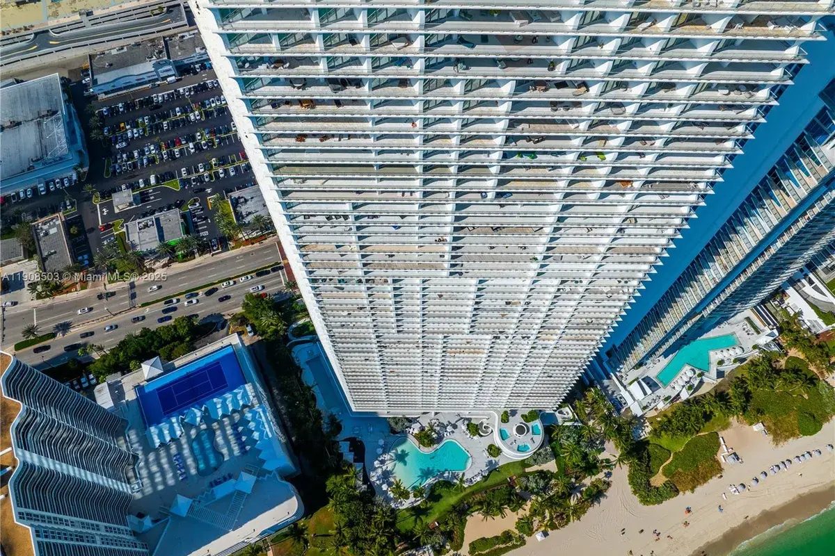 16901 Collins Ave # 2005, Sunny Isles Beach FL 33160