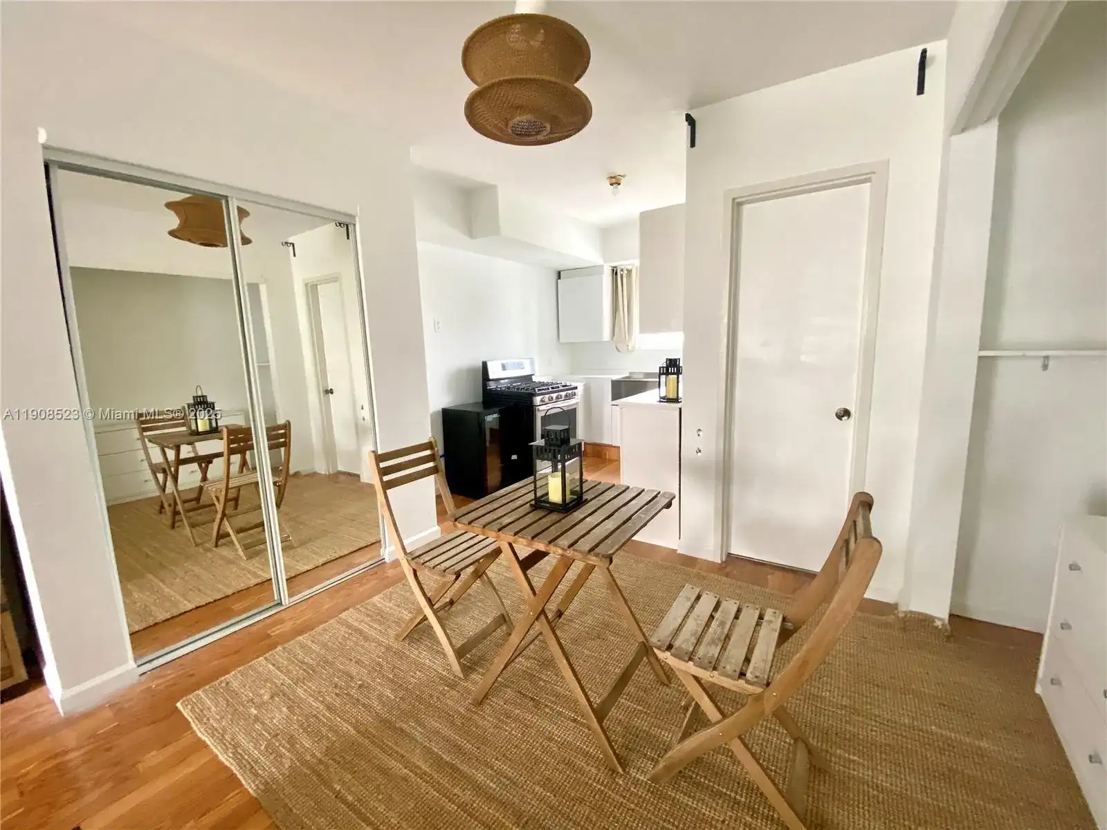 158 Ocean Dr # 306, Miami Beach FL 33139 photo 5