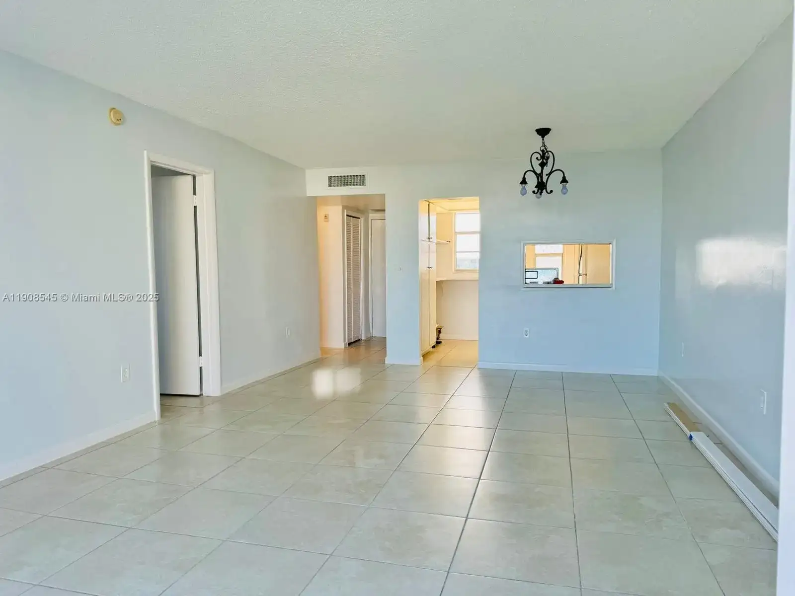 2930 Point East Dr # E512, Aventura FL 33160 photo 2