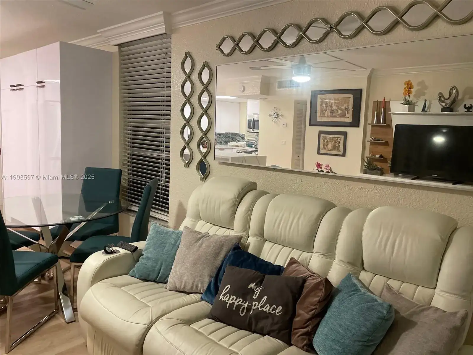 110 Fontainebleau Blvd # 302, Miami FL 33172 photo 2